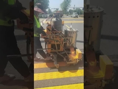 Máquina de marcação de linhas de estradas convexas com listas de raios termoplásticos